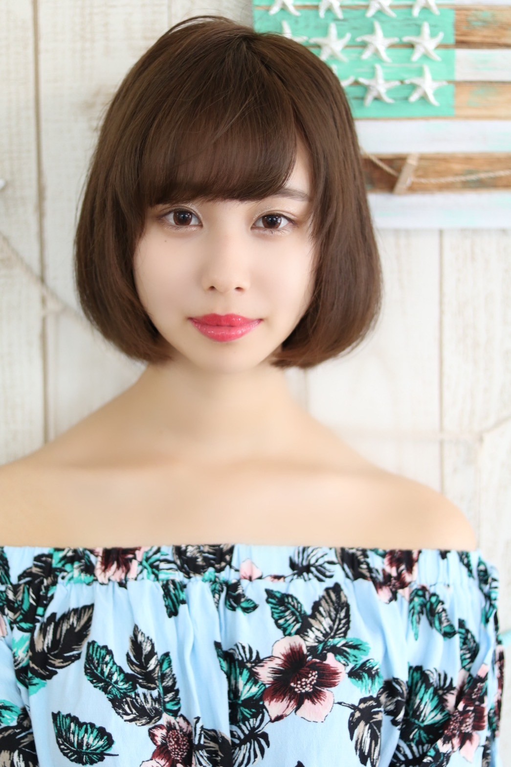 内巻きショートボブさんの写真